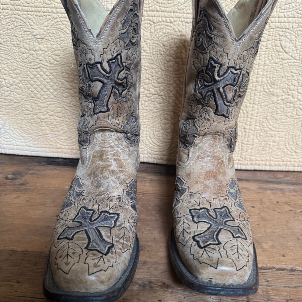Corral Tan Leather Cowboy Boots